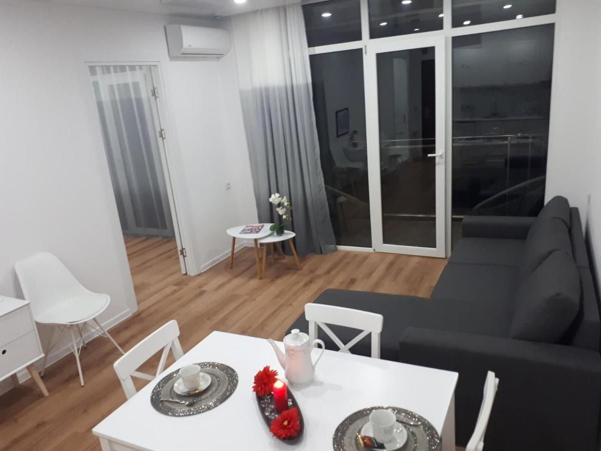 Отели типа «постель и завтрак» ORBI Residence On Black Sea Coast Батуми-24